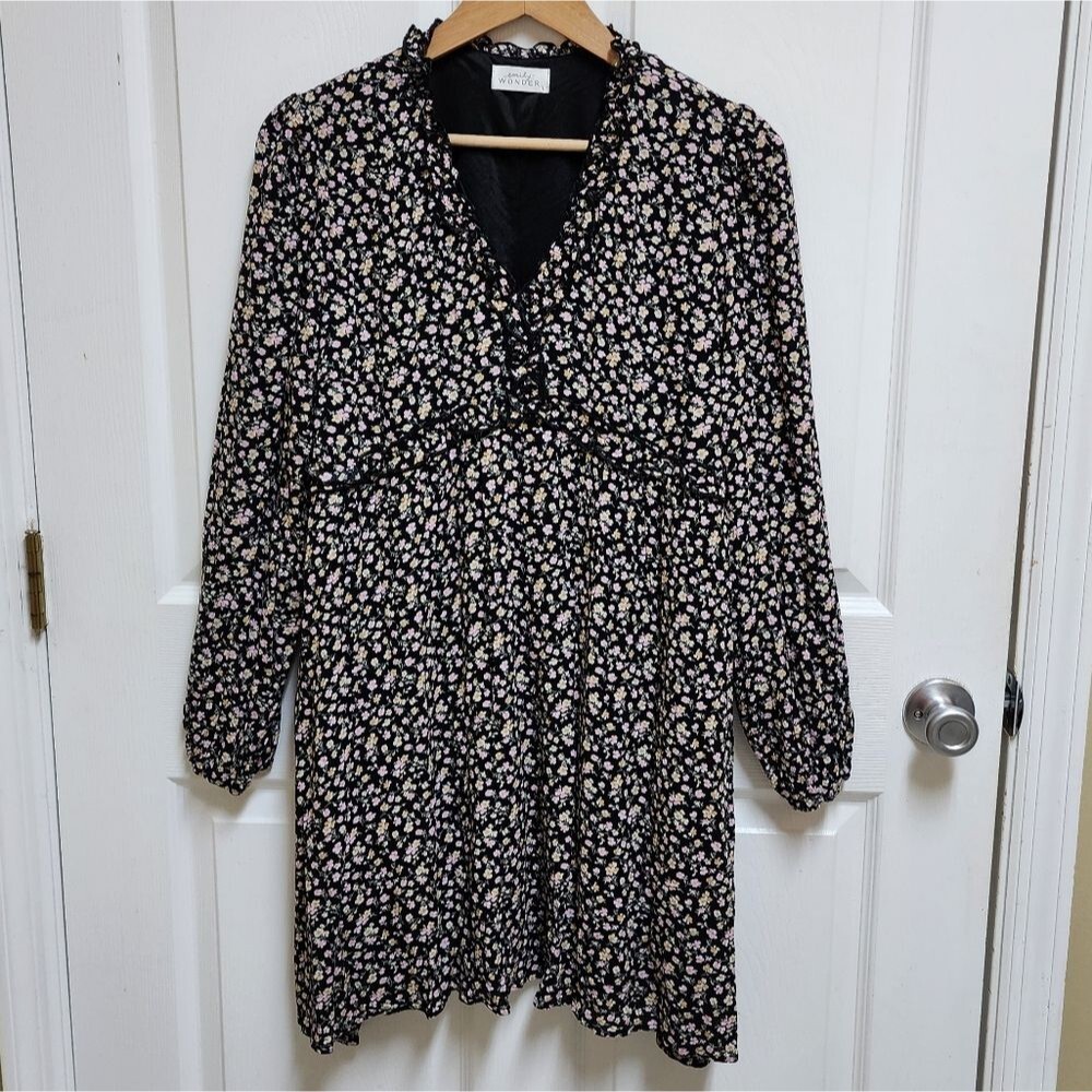 Emily Wonder Dress L Rayon Multicolor Ditsy Floral V Neck Ruffle Stretch Lined